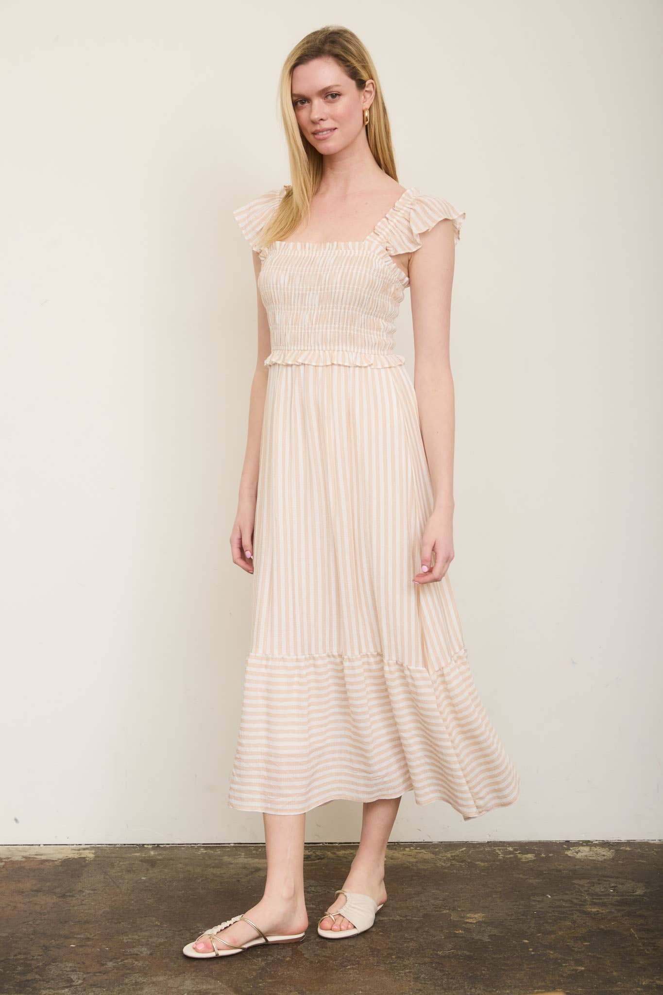 PLUS STRIPE SMOCKED RUFFLE TRIM MIDI DRESS : BLUE